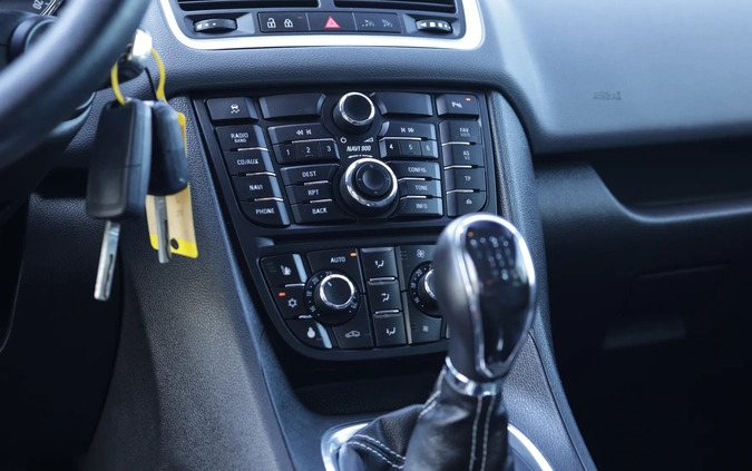 Opel Meriva cena 27900 przebieg: 174111, rok produkcji 2011 z Radom małe 631